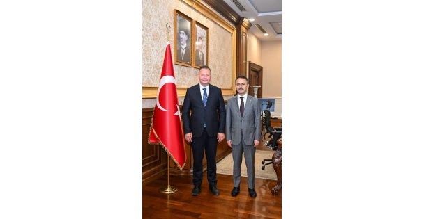 Milliyetçi Hareket Partisi Kocaeli İl Başkanı Enes Emengen, Vali İlhami Aktaş'ı Ziyaret Etti