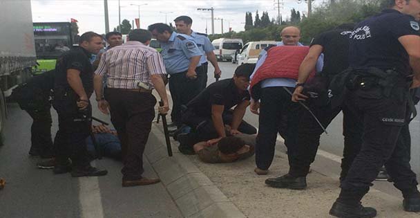 Minibüs sürücüleri arasında kavga