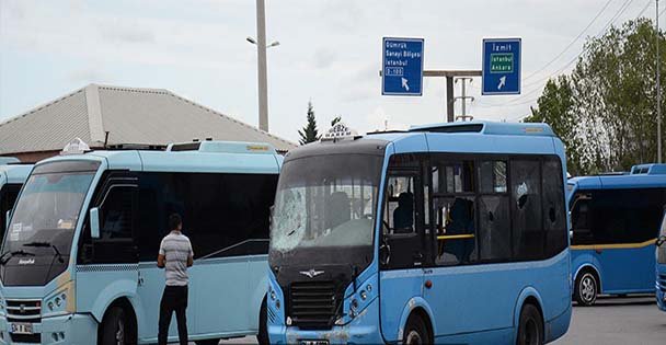 Minibüsçüler birbirine girdi