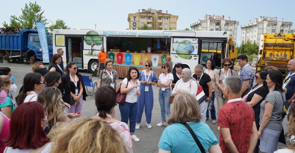 Mobil Eğitim Aracına Yabancı İlgisi