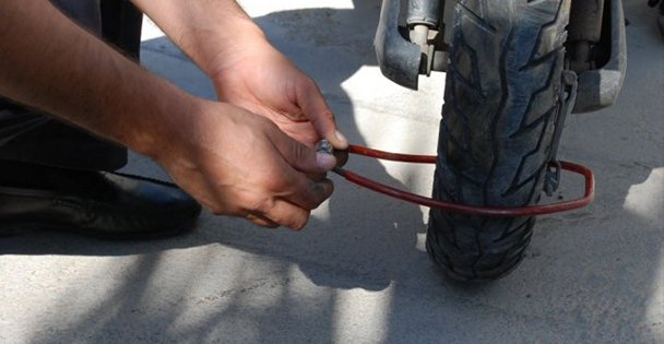 Motosiklet hırsızları yakalandı!