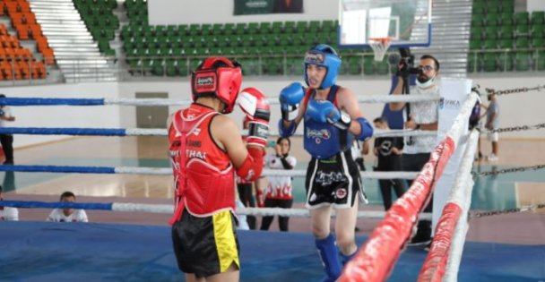 Muay Thai Turnuvası Darıca'da başladı