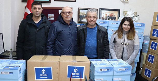 Muhtarlara kırtasiye yardımı