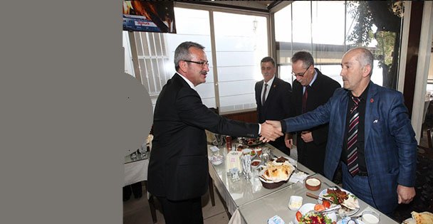 Muhtarları ağırladı