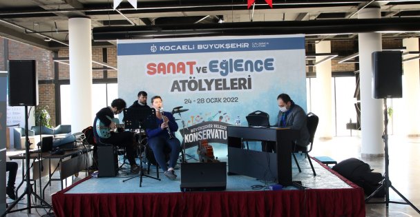 Mutlu Şehrin Mutlu Çocukları Sanat Ve Eğlencenin Keyfini Çıkarttı