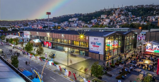 Nadir eserler Kitap Fuarı'nda müzayedeye çıkıyor