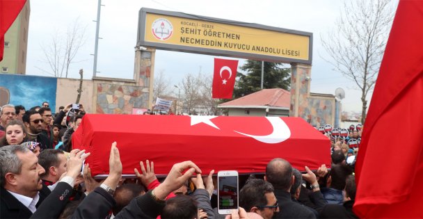 Necmeddin öğretmene son görev