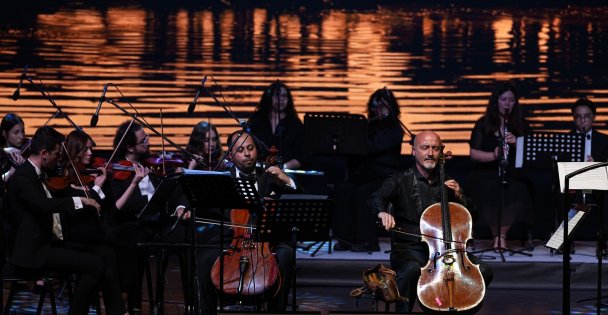 Ney ile klasik müziğin senfonik dansı