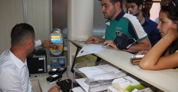 Öğrenci kartlarını vize yaptırmayı unutmayın
