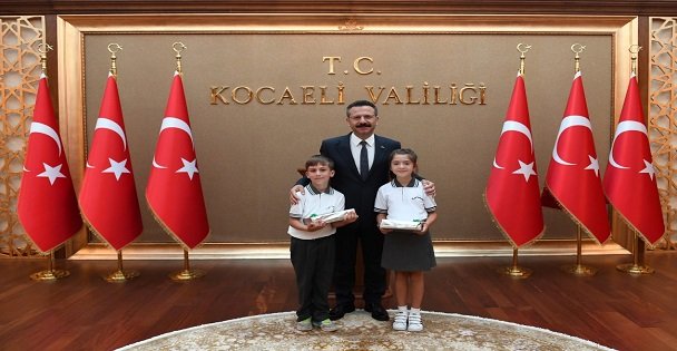 Öğrencilerden Aksoy'a ziyaret