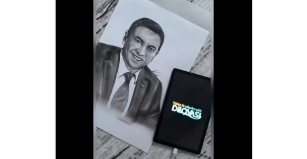 Öğrencilerin Jestleri Başkan Şayir'i Duygulandırdı!