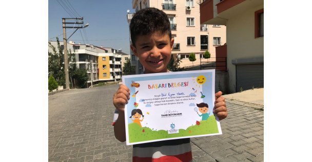 Okul Öncesi Çocuklara Başarı Belgesi