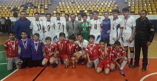 Okullar Arası Futbol Turnuvası Düzenlendi