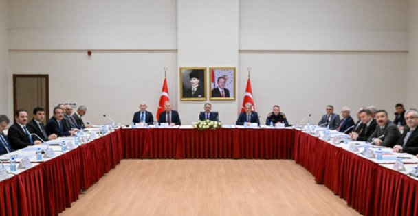 Orman Yangınları ile Mücadele Toplantısı Vali Aktaş Başkanlığında Yapıldı