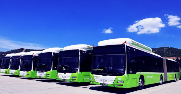 Otobüs Ve Tramvaydan Yeni Rekor