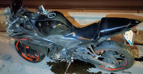 (VİDEOLU) Otomobile Arkadan Çarpan Motosikletin Sürücüsü Yaralandı
