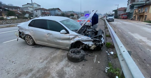 Otomobilin Köpeğe Çarptığı Kaza Kamerada