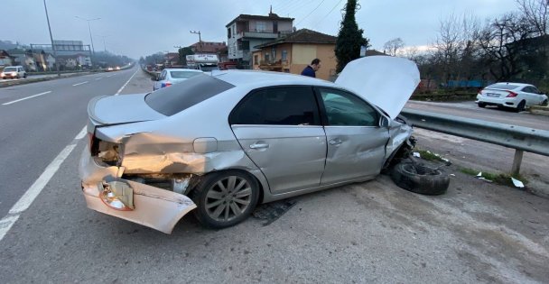 Otomobilin Köpeğe Çarptığı Kaza Kamerada