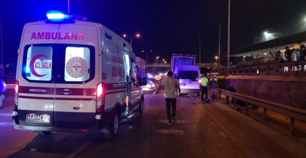 Otomobille Çarpışan Motosiklet Sürücüsü Ağır Yaralandı