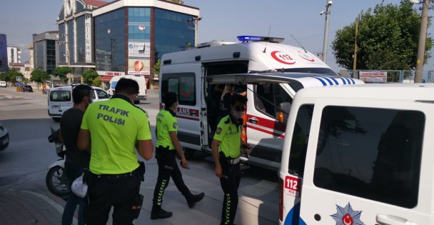 Otomobille Çarpışan Motosikletin Sürücüsü Yaralandı