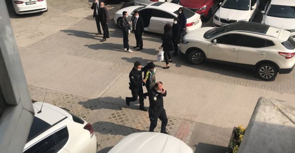 Otoparkta Araçların Lastiklerini Kestiği İddia Edilen Zanlı Yakalandı