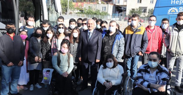 Özel Çocukları Boğaz Turuna Başkan Büyükgöz Uğurladı
