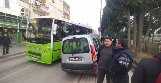 Özel Halk Midibüsünün Çarptığı Anne Öldü, 2 Kızı Yaralandı