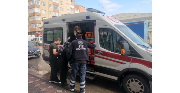 Özel Halk Otobüsünün Çarptığı Otomobildeki Hamile Kadın Yaralandı