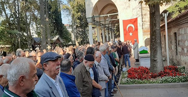 Özşahin son yolculuğuna uğurlandı
