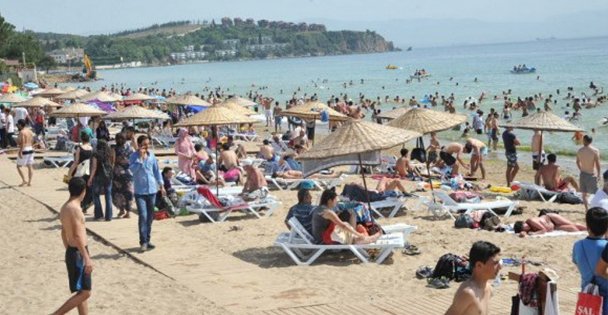 Plajda bomba paniği!