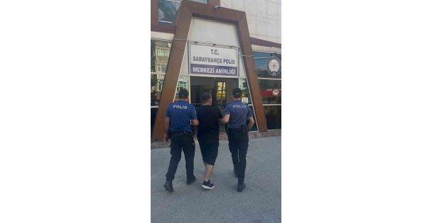 Polisi görünce kaçtılar: Biri hükümlü çıktı, diğerine 200 bin lira ceza kesildi