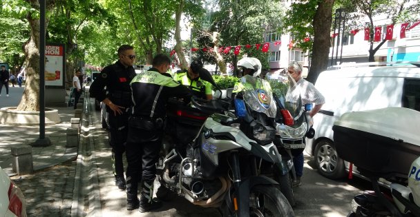 Polisin Üstüne Araç Sürdüğü İddia Edilen Sürücü: Beni Yanlış Anladı