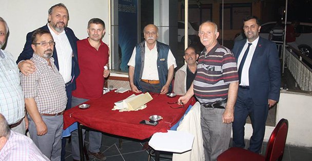 Saadet, Çayırova'da halkla kucaklaştı