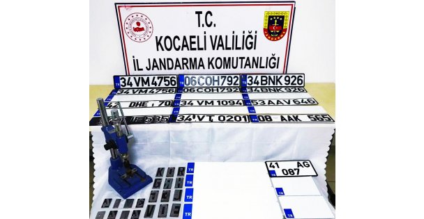 Sahta Plaka Operasyonunda 2 Kişi Yakalandı