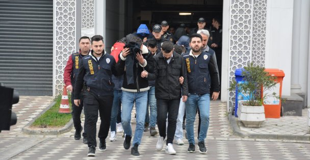 Sahte Konteyner İlanıyla Depremzedeleri Dolandıran 12 Şahıs Tutuklandı