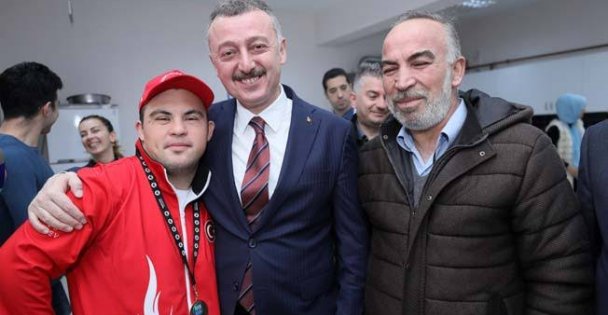 Engelli  kardeşlerimize daha çok sahip çıkıyoruz