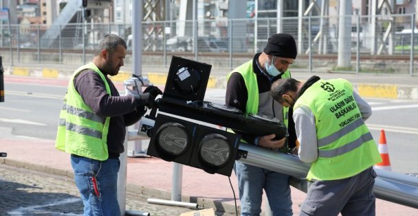 Salim Dervişoğlu Caddesi'nde 3 Yeni Sinyalizasyon Kuruldu