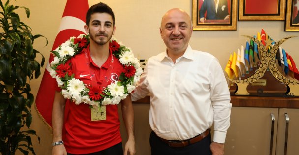 Şamdan'a Darıca'da Şampiyonlara Yakışan Karşılama