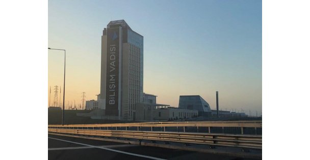 Sanayi Bakanı ve Orman Bakanı Gebze Bilişim Vadisi'ne Geldi
