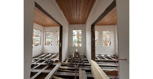 Saraylı'daki tarihi yapının restorasyonunda sona geliniyor;  Tarihi yapı Büyükşehir'le gün yüzüne çıkıyor