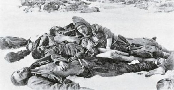 Sarıkamış şehitlerini anarken