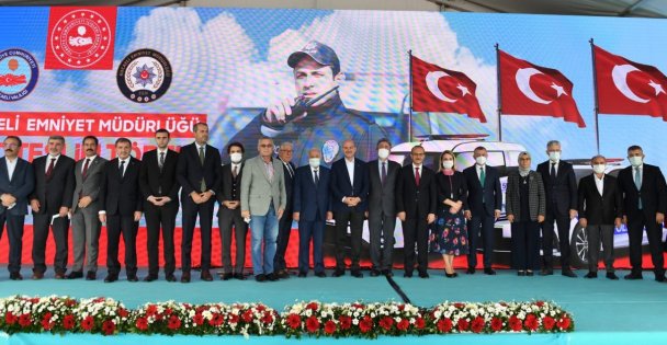 Sayın Bakanımız Süleyman Soylu'nun Teşrifleriyle Emniyet Müdürlüğü Hizmetlerinde Kullanılmak Üzere Temin Edilen 70 Araç Törenle Teslim Edildi