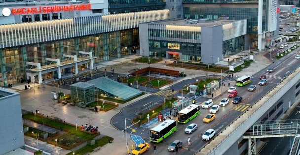Şehir Hastanesine 12 ilçeden direkt ulaşım dönemi başladı; 14 yeni hat, Şehir Hastanesine direksiyon kırdı