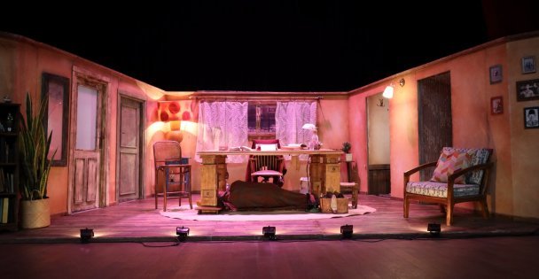 Şehir Tiyatroları tüm kente hitap ediyor; Tiyatro coşkusu Kocaeli'nin dört bir yanını sardı