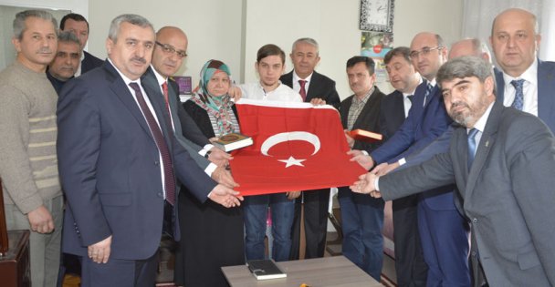 Şehit evinde birlik mesajı