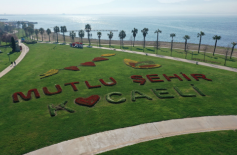 Seka Park'ta Laleler Çiçek Açtı
