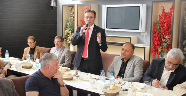 Şeker ve Demirci, Fatih esnafı ile buluştu