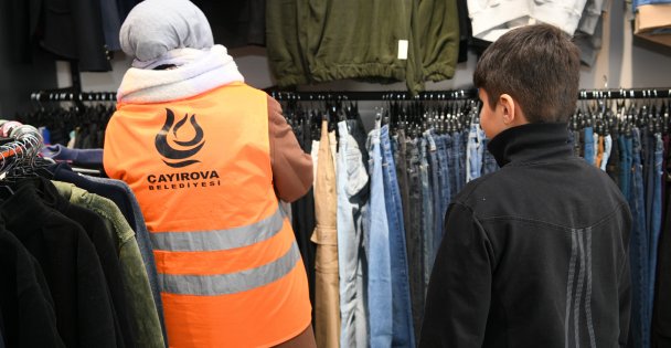 Sevince Mağazası kapılarını depremzedelere açtı