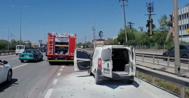 Seyir halindeki araçta yangın çıktı