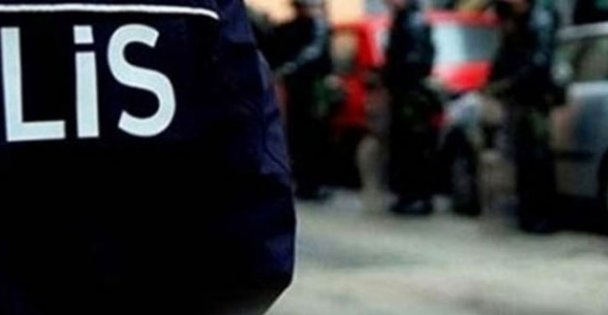 Sigara İçen Gence Dayak!